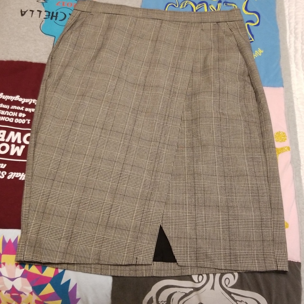 Pencil skirt